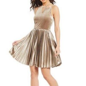 Gianni Bini Jenni Mini Dress